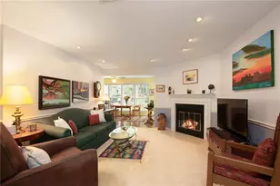 1109 Canyon Point Cir, Roswell, GA 30076 - Photo 4