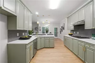 682 Montglade Ct, Suwanee, GA 30024 - Photo 16