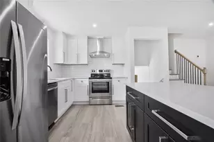 5360 Tall Oak Dr, Marietta, GA 30068 - Photo 2