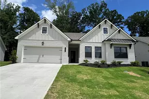 200 Rosewood Park Dr, Hoschton, GA 30548 - Photo 1