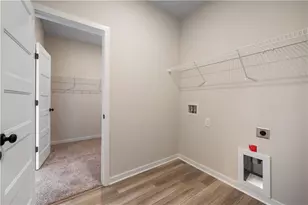 210 Rosewood Park Dr, Hoschton, GA 30548 - Photo 16
