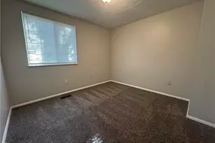 1882 Corduroy Ct, Lithonia, GA 30058 - Photo 16