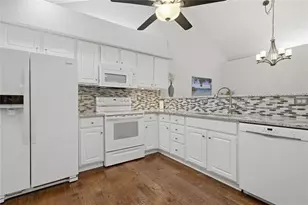 2132 Carefree Cir, Marietta, GA 30062 - Photo 14