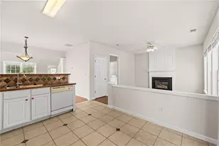 2704 Regent Walk Dr, Duluth, GA 30096 - Photo 12