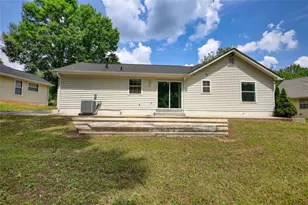 2119 SW Briar Glen Ln SW, Atlanta, GA 30331 - Photo 4