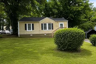 2173 Castlewood St, East Point, GA 30334 - Photo 2