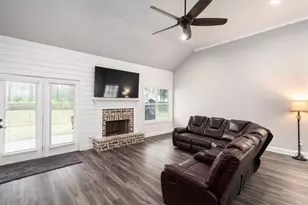 2094 Pleasant Valley Rd, Monroe, GA 30655 - Photo 10