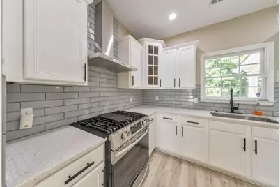1611 Hillside Bend Crossing, Lawrenceville, GA 30043 - Photo 10