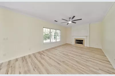 1611 Hillside Bend Crossing, Lawrenceville, GA 30043 - Photo 14