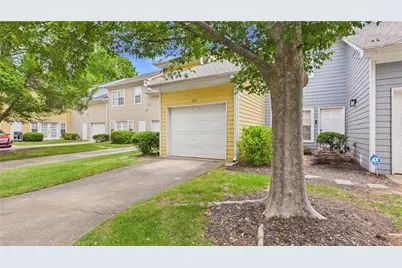 230 Amal Drive SW #202, Atlanta, GA 30315 - Photo 2