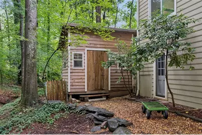 2112 Rockland Court, Marietta, GA 30062 - Photo 36