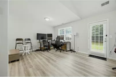 220 Ashland Manor Drive, Lawrenceville, GA 30045 - Photo 10