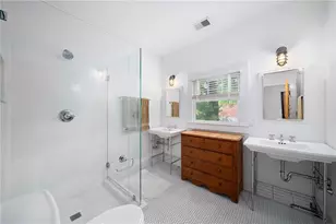 756 Berkeley Ave NW, Atlanta, GA 30318 - Photo 32