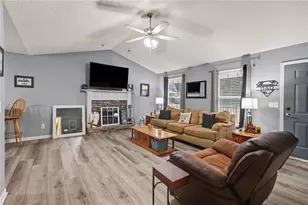 437 Tanner Dr, Rockmart, GA 30153 - Photo 2
