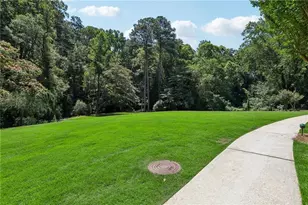 26308 Plantation Dr NE, Atlanta, GA 30324 - Photo 22