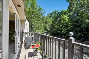 26308 Plantation Dr NE, Atlanta, GA 30324 - Photo 18