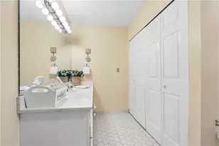 26308 Plantation Dr NE, Atlanta, GA 30324 - Photo 16