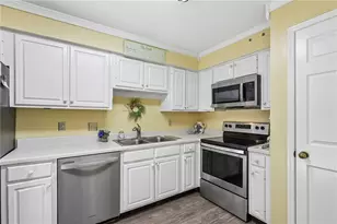 26308 Plantation Dr NE, Atlanta, GA 30324 - Photo 14