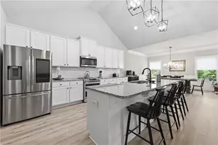 281 Charlotte Dr, Hoschton, GA 30548 - Photo 4