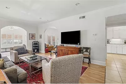 5217 Glenridge Drive NE, Atlanta, GA 30342 - Photo 8
