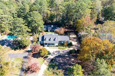 521 Heyward Circle NW, Marietta, GA 30064 - Photo 6