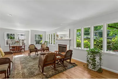 681 Upton Road NW, Atlanta, GA 30318 - Photo 2