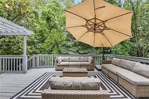 114 Eagle Glen Dr, Woodstock, GA 30189 - Photo 2