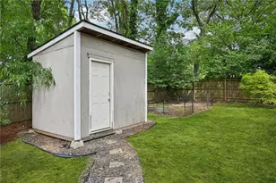 1924 Bonner St, Decatur, GA 30032 - Photo 32