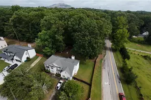 6366 Conisburgh Ln, Stone Mountain, GA 30087 - Photo 4