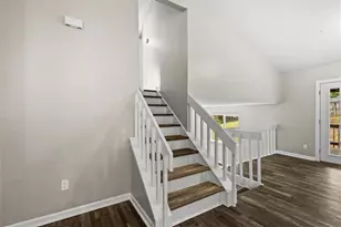 1055 Chapman Ln, Stone Mountain, GA 30088 - Photo 26