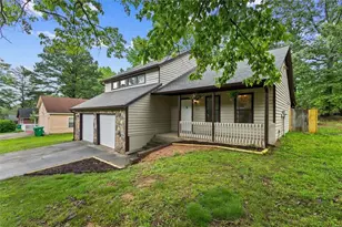 1055 Chapman Ln, Stone Mountain, GA 30088 - Photo 2