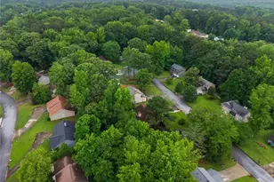 1055 Chapman Ln, Stone Mountain, GA 30088 - Photo 50