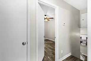 1055 Chapman Ln, Stone Mountain, GA 30088 - Photo 34