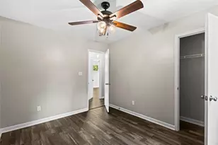 1055 Chapman Ln, Stone Mountain, GA 30088 - Photo 36