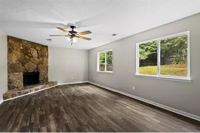 1055 Chapman Lane, Stone Mountain, GA 30088 - Photo 20