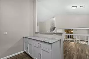 1055 Chapman Ln, Stone Mountain, GA 30088 - Photo 14