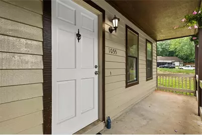 1055 Chapman Lane, Stone Mountain, GA 30088 - Photo 4