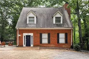 3978 Pineshore Cir, Gainesville, GA 30501 - Photo 2