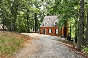 3978 Pineshore Cir, Gainesville, GA 30501 - Photo 1
