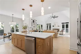 9890 Groomsbridge Rd, Johns Creek, GA 30022 - Photo 20