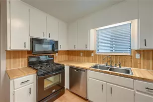 175 Ansley Ct, Roswell, GA 30076 - Photo 14