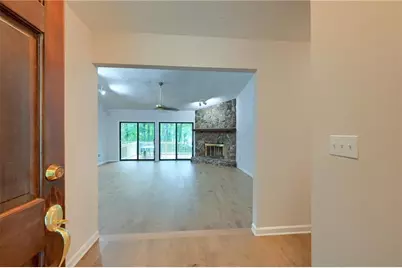 175 Ansley Court, Roswell, GA 30076 - Photo 4