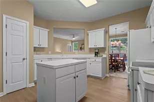 213 Colony Center Dr, Woodstock, GA 30188 - Photo 20