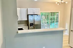 1577 Cove Creek Cir, Norcross, GA 30093 - Photo 4