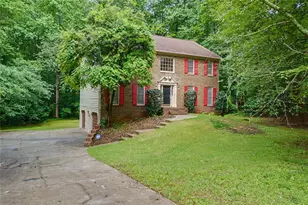 140 Millwood Ln, Fayetteville, GA 30214 - Photo 2