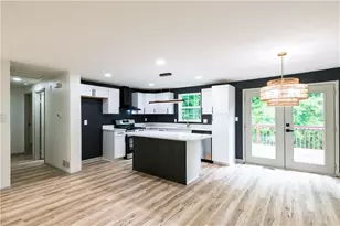 1949 N Landing Way, Marietta, GA 30066 - Photo 12