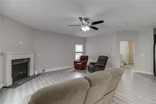 1202 Lincoln Ln, Braselton, GA 30517 - Photo 10