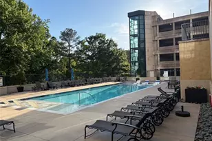 3040 Peachtree Rd NW, Atlanta, GA 30305 - Photo 14