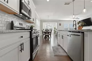 504 Elm Bluff Way, Lawrenceville, GA 30043 - Photo 6
