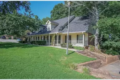 846 Park Place, Conyers, GA 30012 - Photo 1